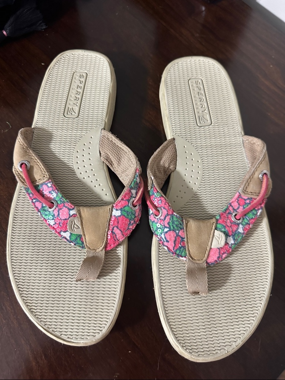 Women Sperry flip flop